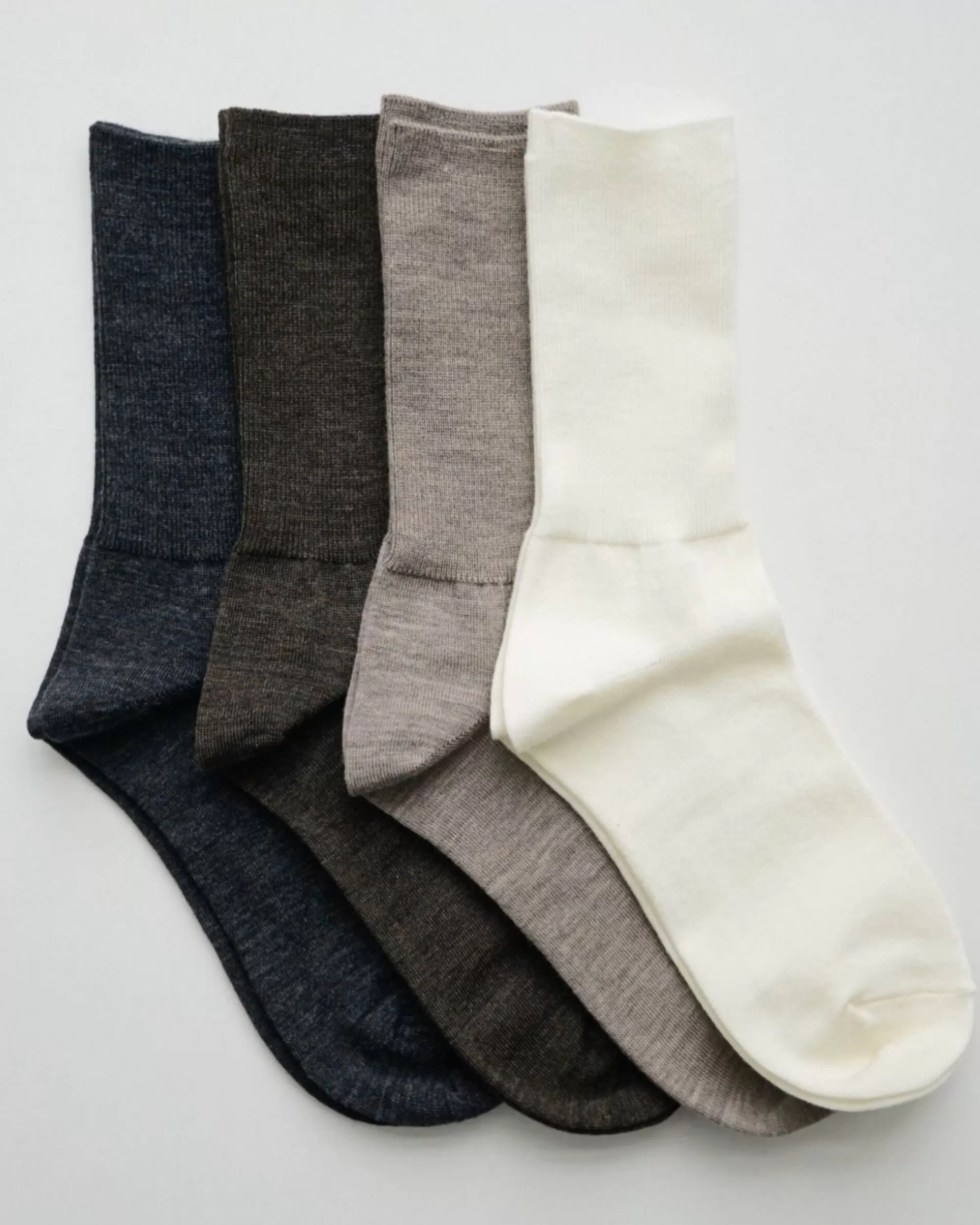 nishiguchi kutsushita Hakne : Chaussettes Cotelees En Laine Merinos Hot