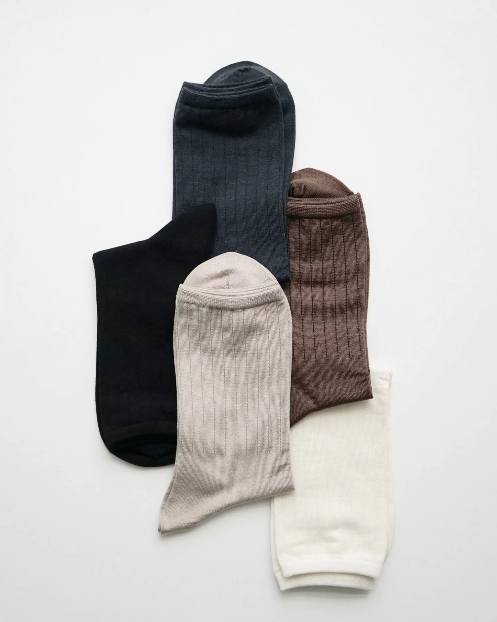 nishiguchi kutsushita Hakne : Chaussettes En Soie Lisse Online