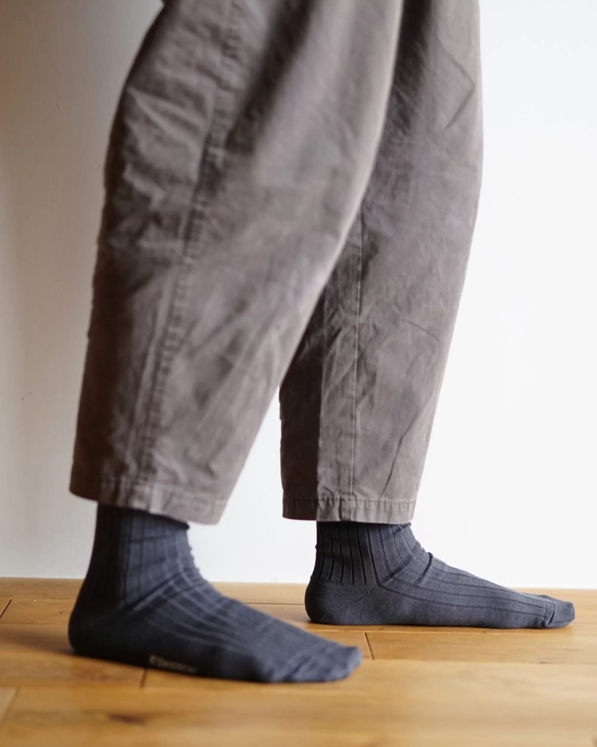 nishiguchi kutsushita : Chaussettes Cotelees En Coton Et Soie Cheap