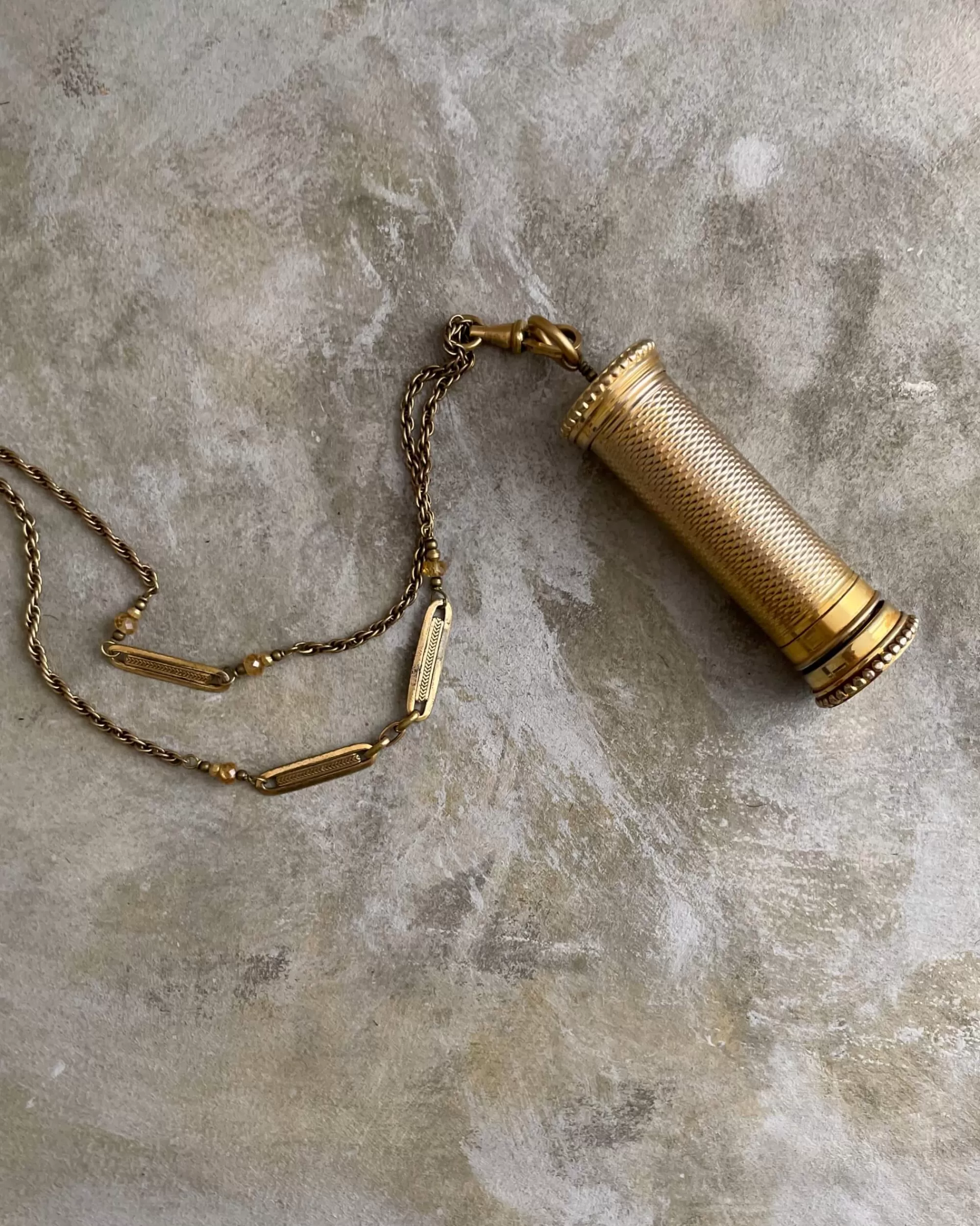 tabito : Collier En Laiton Avec Pendentif Atomiseur De Parfum Vintage Online