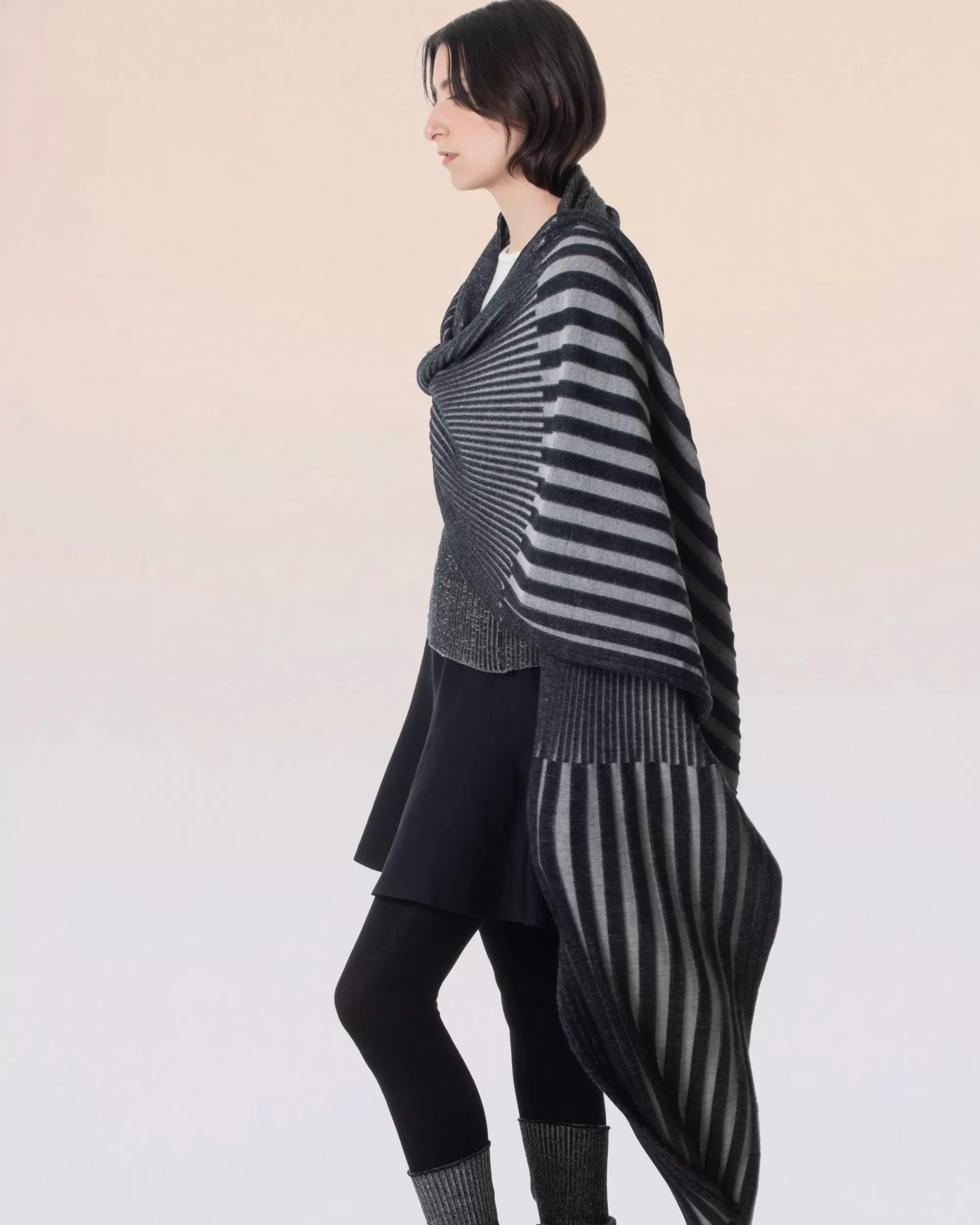 Teresa Liano : Chale Mia En Laine Cotelee Bicolore Fashion